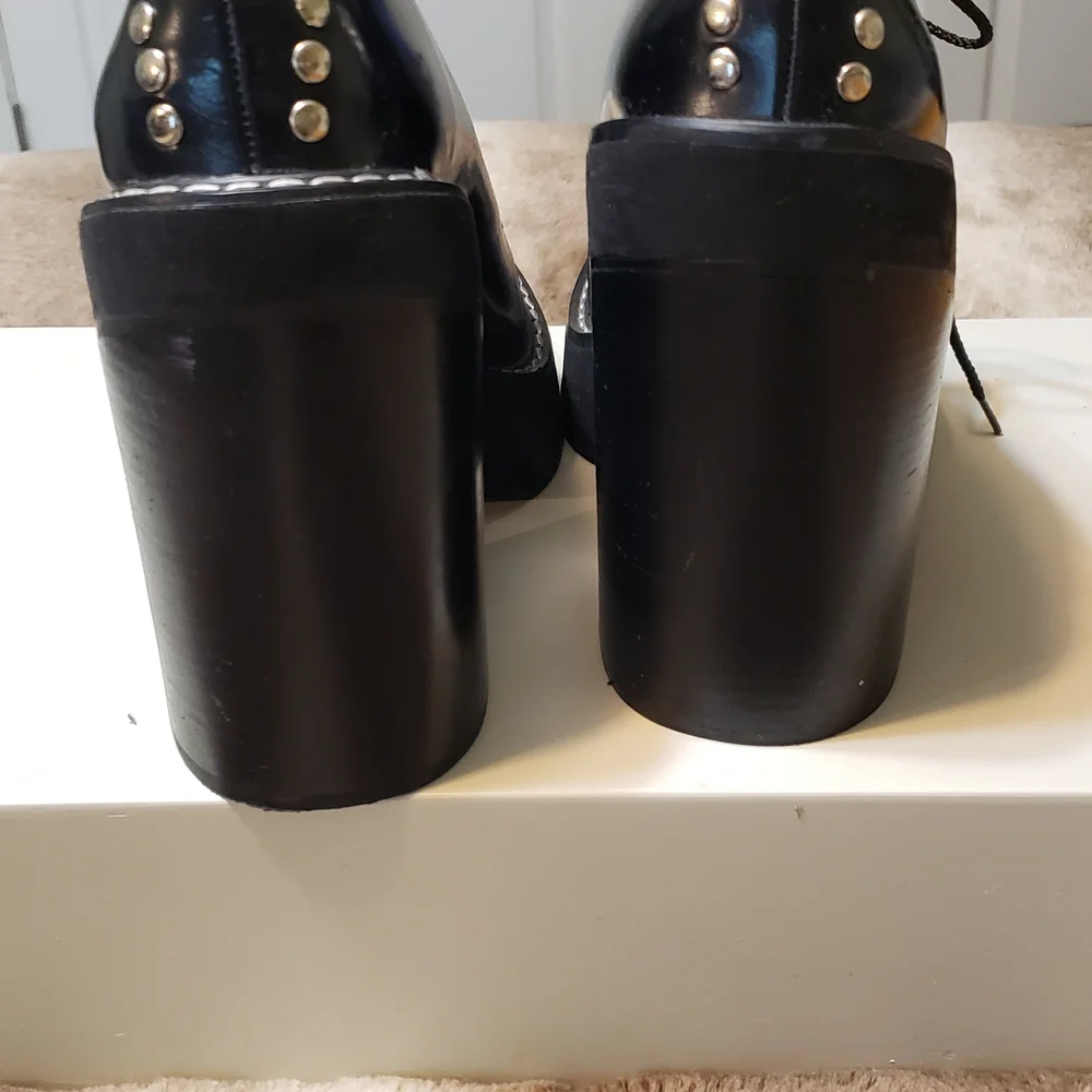 Jeffrey Campbell Black Lace Up Shoes with Silver Accents Handmade Havana Last - Picture 4 of 6